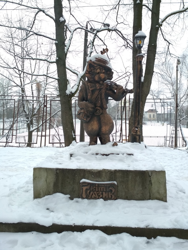 Як у Коломиї художник Олег Лобурак кота Ґудзика придумав і чому той став “Оскаром”