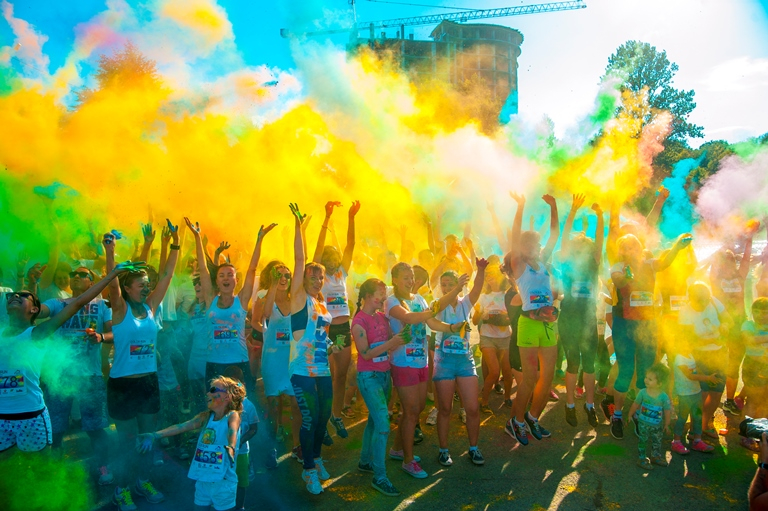 Цієї неділі Івано-Франківськом пробіжить кольоровий забіг