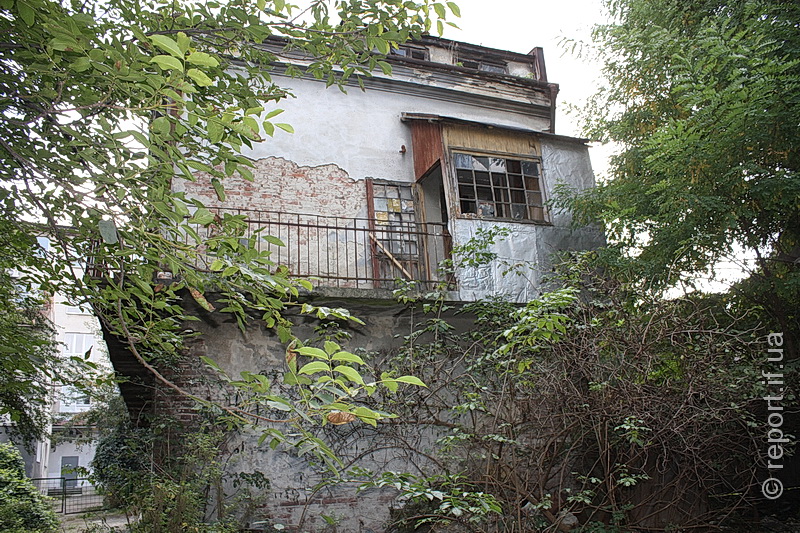 Зруйнованих будинків у Франківську чимало