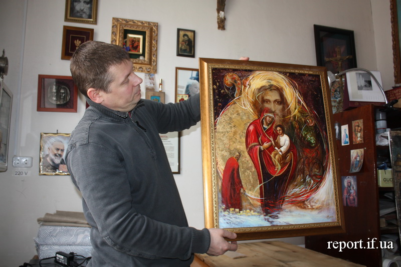 Ікона впливає на майстра. Як у Франківську реставрують старовинні образи (фоторепортаж)