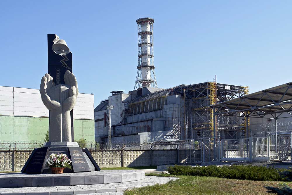 Chernobyl_Nuclear_Power_Plant[1]