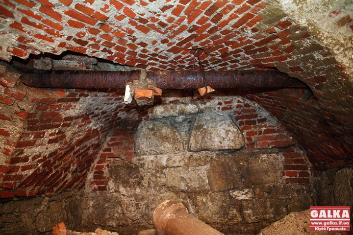 Arheologi-tunel-rozkopki-1289