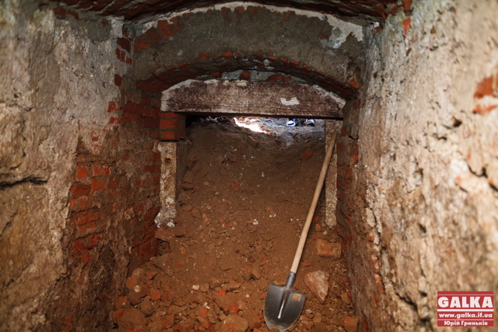 Arheologi-tunel-rozkopki-1293