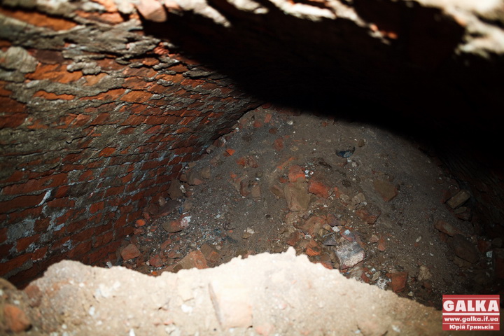 Arheologi-tunel-rozkopki-1294