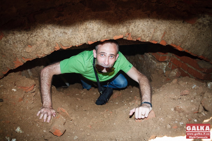 Arheologi-tunel-rozkopki-1295