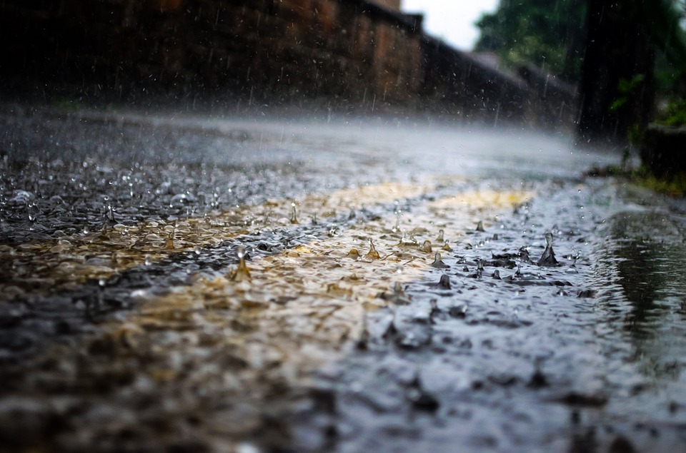 На Прикарпатті завтра підніметься вода в річках через сильні дощі