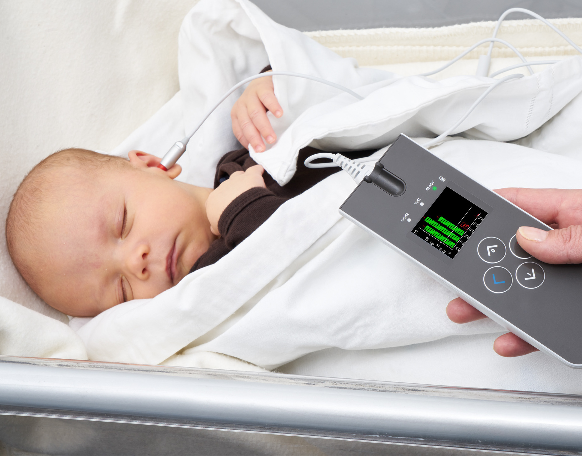 Франківський медуніверситет отримав апарат для виявлення вад слуху в новонароджених