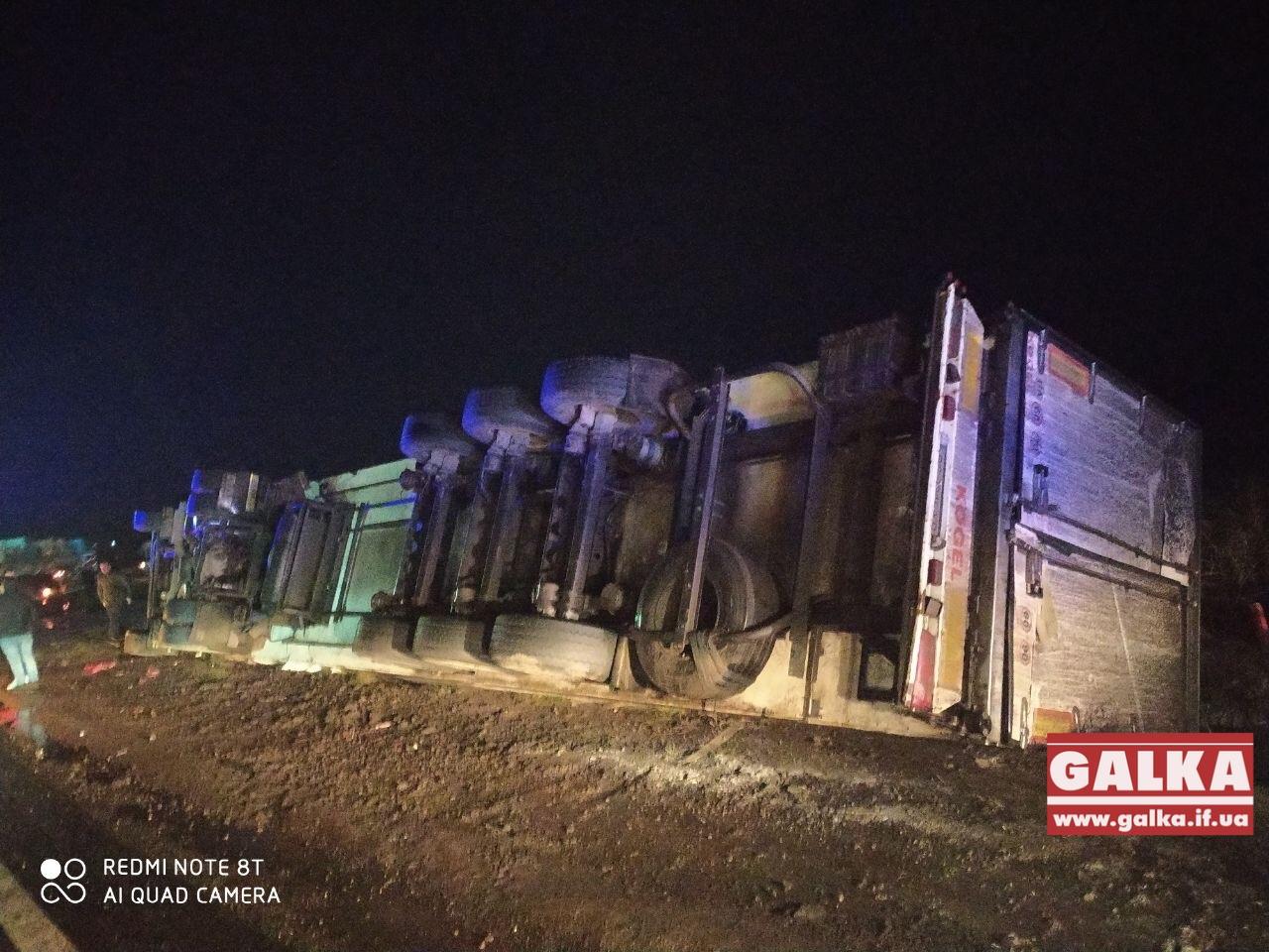 F6DA17E1-4D56-40F5-9A5C-3D924115E026