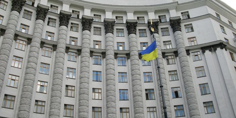 Кабмін звільнив усі заступників міністра оборони України