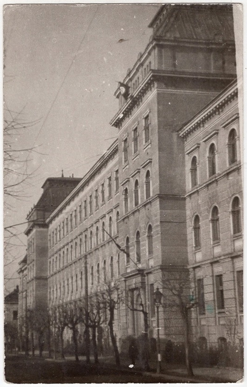 Будівля на вулиці Сахарова, де спершу було управління НКВС, а потім гестапо