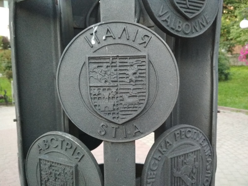 Ковальські медальйони у Франківську. Екскурсія італійськими місцями