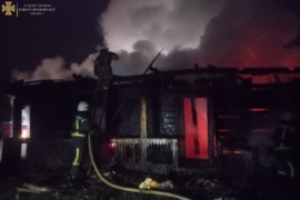 У селі Сенечів горіла хата – власник отримав опіки (ФОТО)