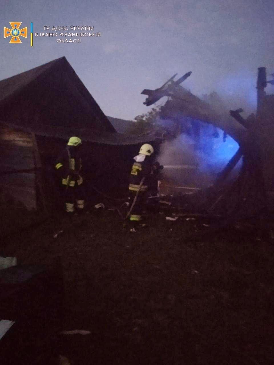 На Косівщині пожежні загасили вогонь у житловому будинку