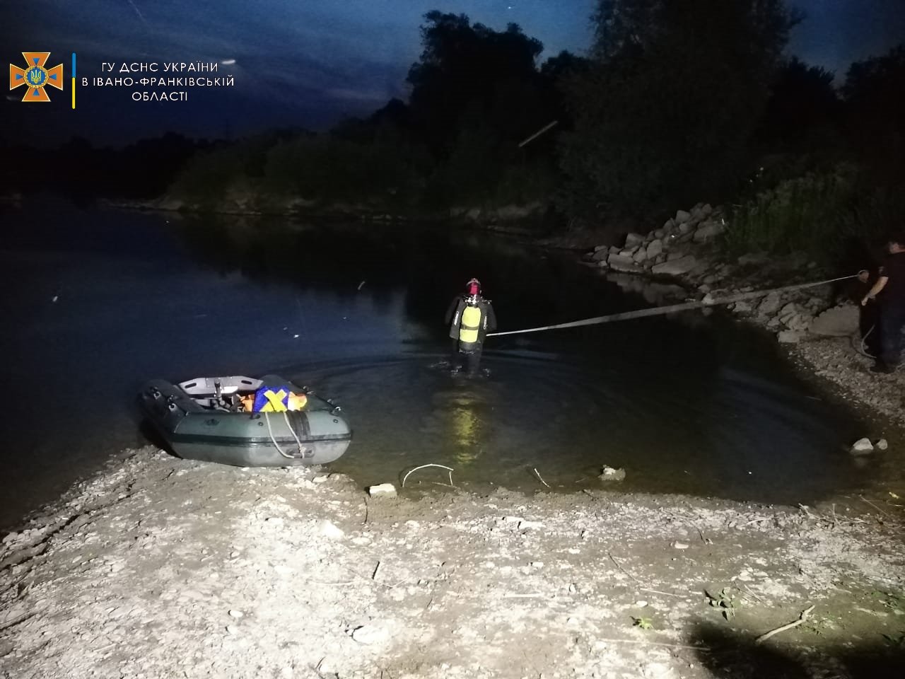 У Дністрі біля Бурштина потонув 23-річний хлопець