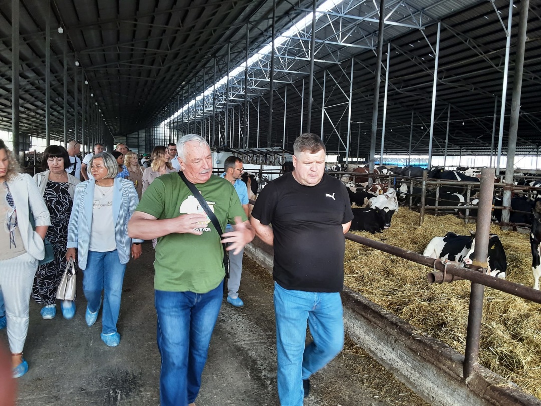 Фермери з постраждалих областей відвідали підприємства на Рогатинщині
