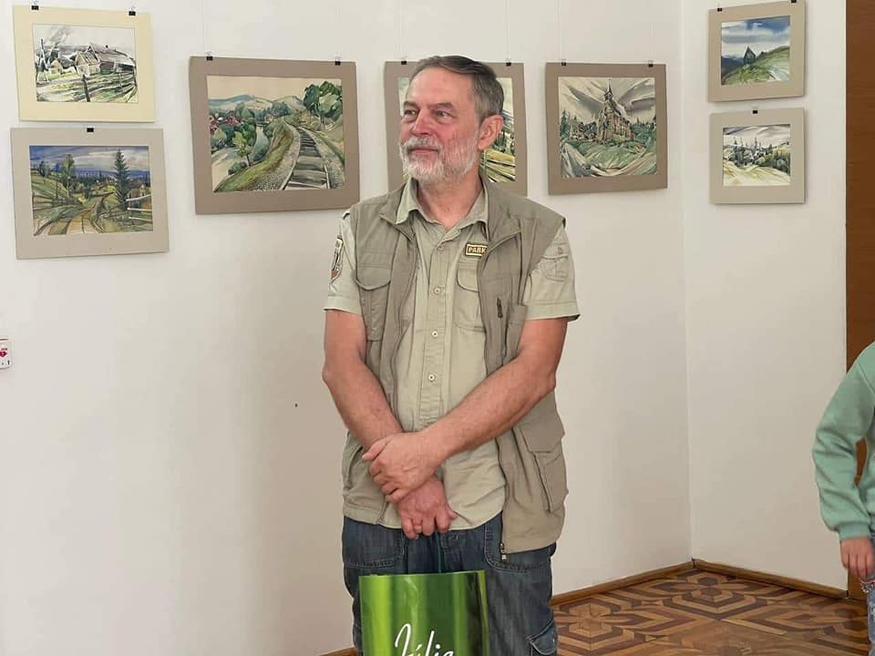 У Косові відкрили виставку харківського художника з пейзажами Ворохти