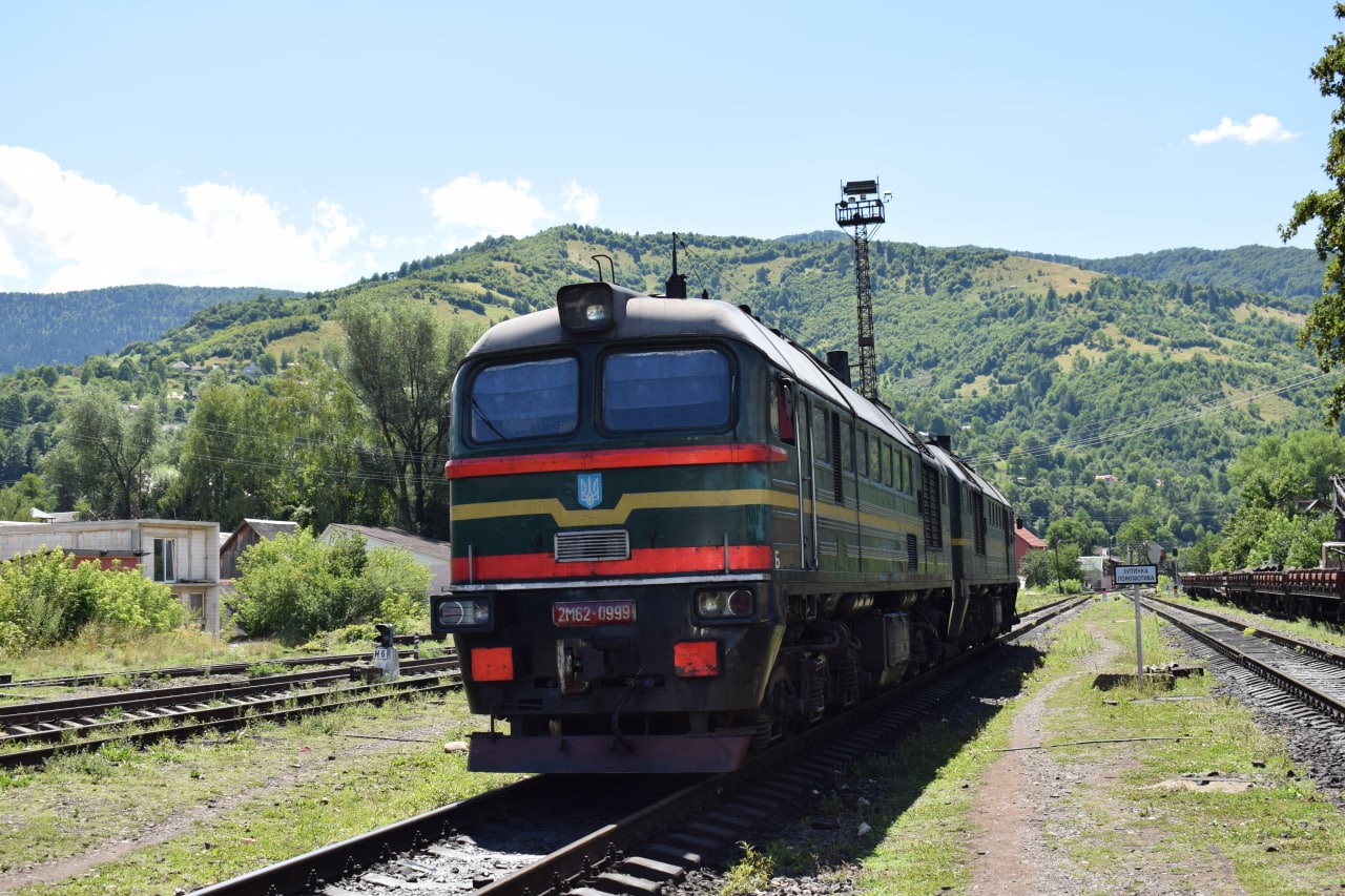 УЗ ремонтує колію Яремче-Микуличин - поїзди змінюють маршрути