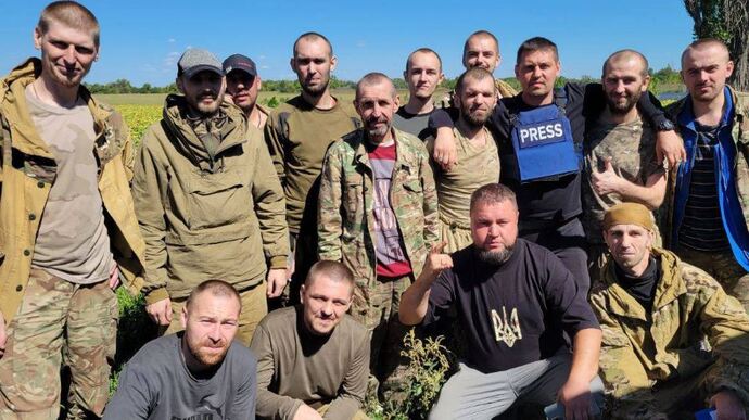 Обмін полоненими: до України повернулися 14 військових