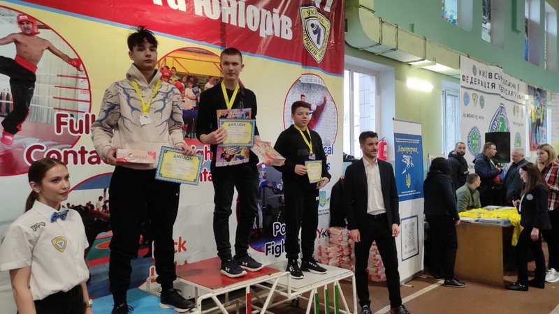Франківці привезли медалі з чемпіонату України з кікбоксингу_2