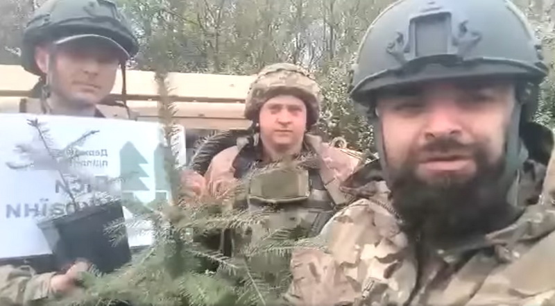 На околицях Бахмута українські військові висадили ліс Перемоги (ВІДЕО)
