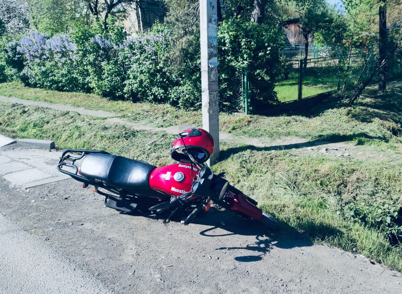 На Прикарпатті вантажівка збила мотоцикліста