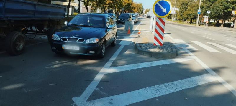 легковик збив жінку на переході