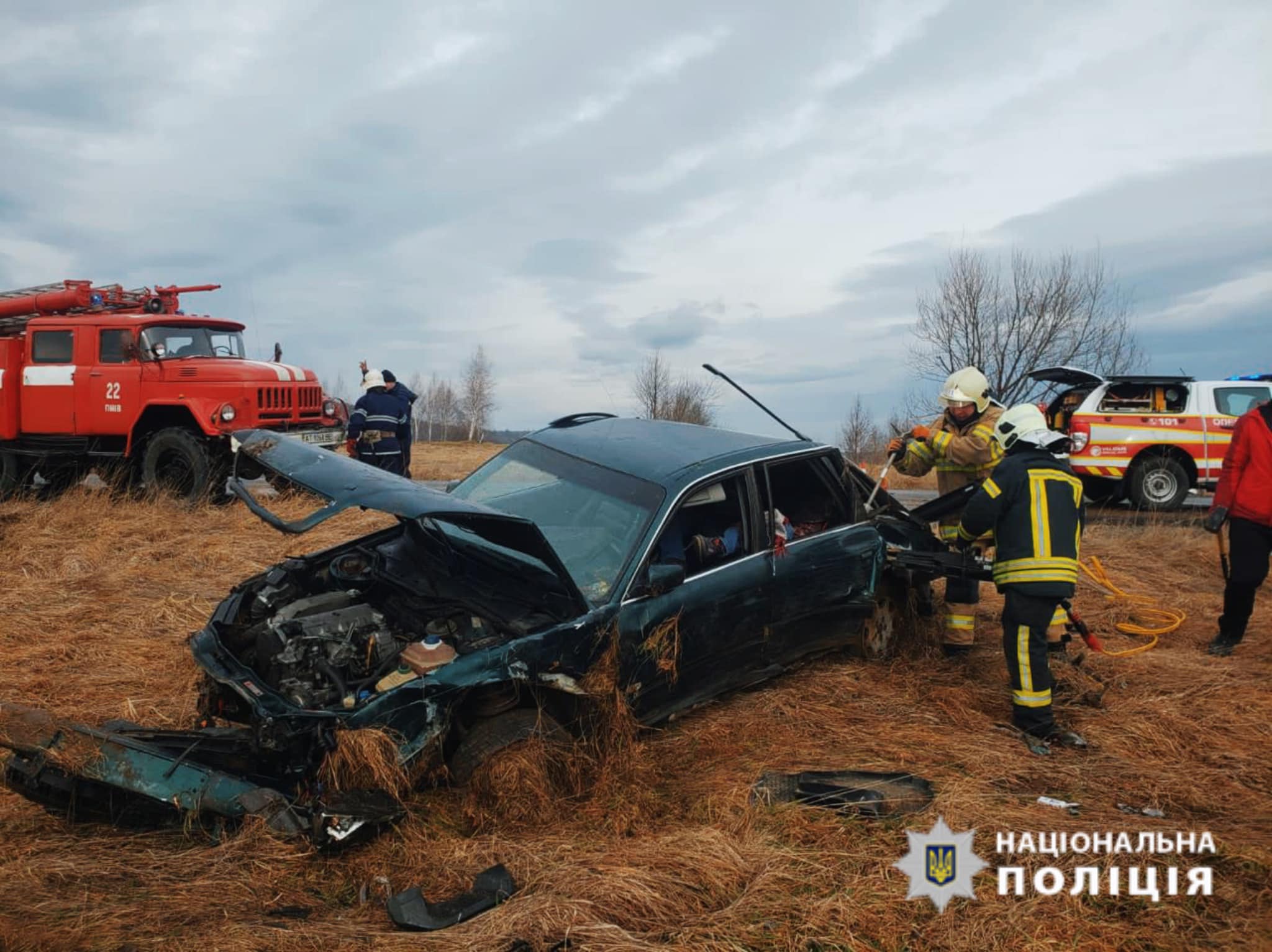 На Надвірнянщині в ДТП загинув водій автівки