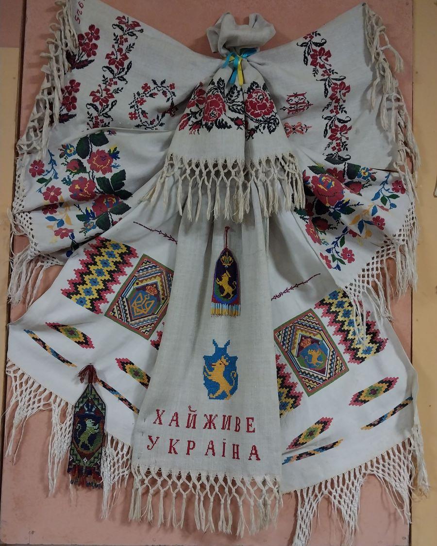 вишиті патріотичні рушники