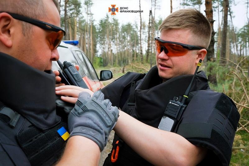 Прикарпатські піротехніки повернулися з Донецької області