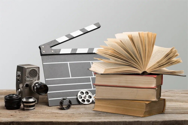 Книги, кіноромани і екранізації: що прочитати