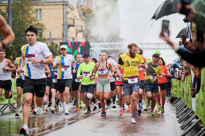 Вмикайся. Готуйся. Змінюйся! Триває реєстрація на 11th Frankivsk Half Marathon