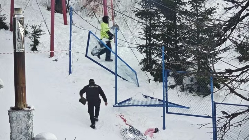 На Драгобраті загинула туристка, яка каталася на гірських лижах