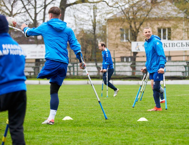 футбол амп5