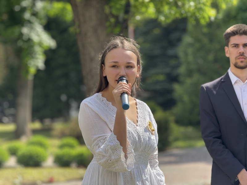 капсулу, Франківськ