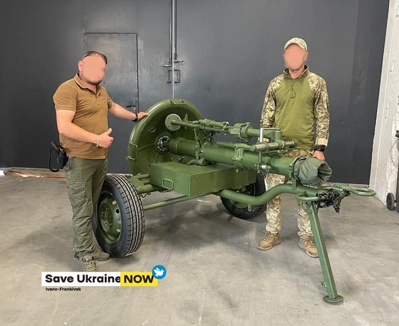 Франківські волонтери вперше купили для фронту міномет