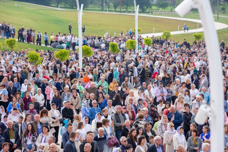 Священники, УГКЦ, освячення собору, собор у Старуні
