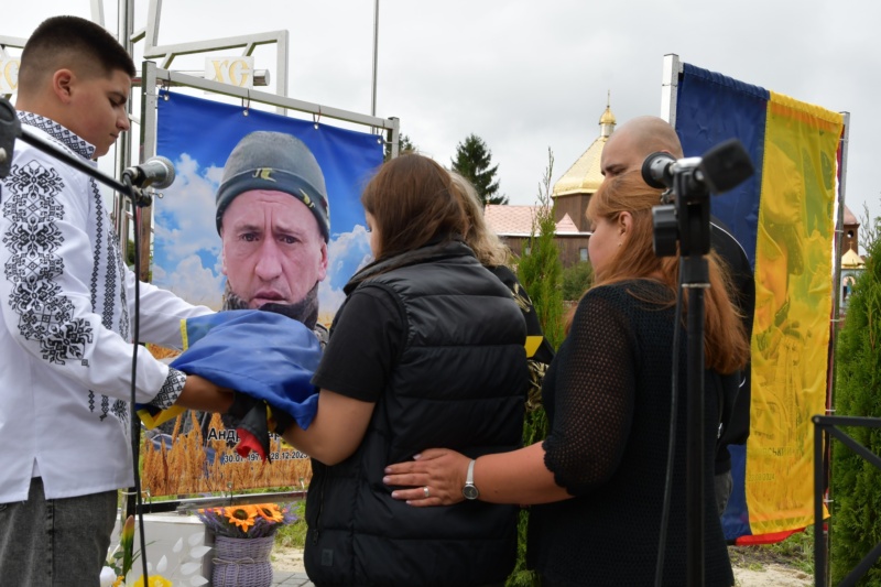 Біля храму у селі Княгиничі, Рогатинської громади, створили Сад надії та Алею пам’яті на честь загиблих героїв