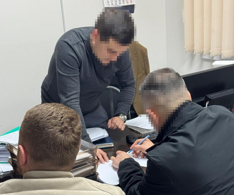 На Прикарпатті працівник ТЦК "мобілізував" на папері 17 людей