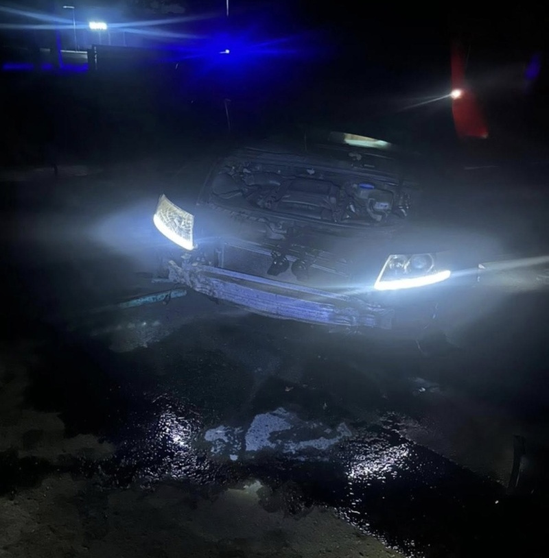 У неділю, 10 червня на вулиці Чорновола водій автомобіля Audi не впорався з керуванням та вʼїхав у паркан. 
