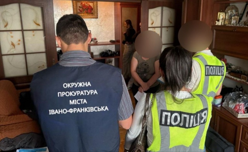 Колишню керівницю та методиста-вихователя одного з дошкільних навчальних закладів Івано-Франківська підозрюють у привласненні бюджетних коштів на суму майже мільйона гривень