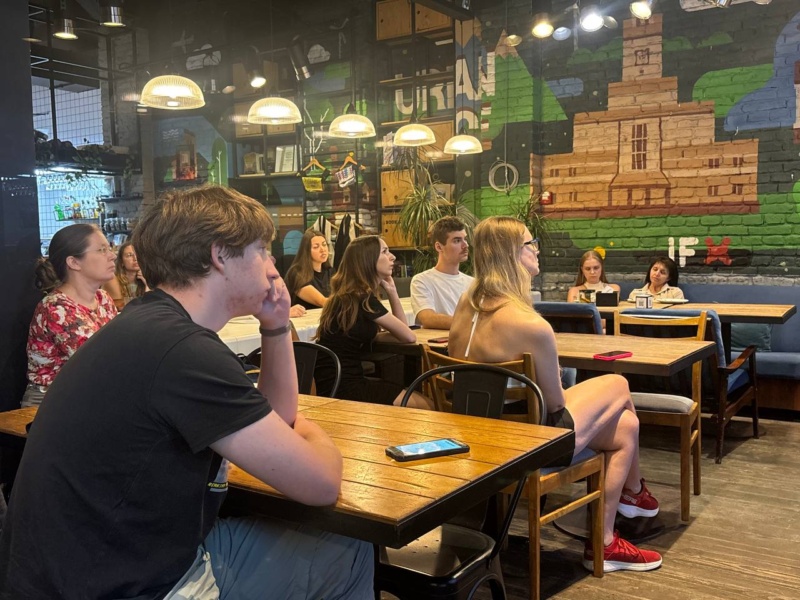 Хартія, хартієць, зустріч у Франківську, База про вісьйок