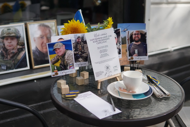 стіл пам'яті_04