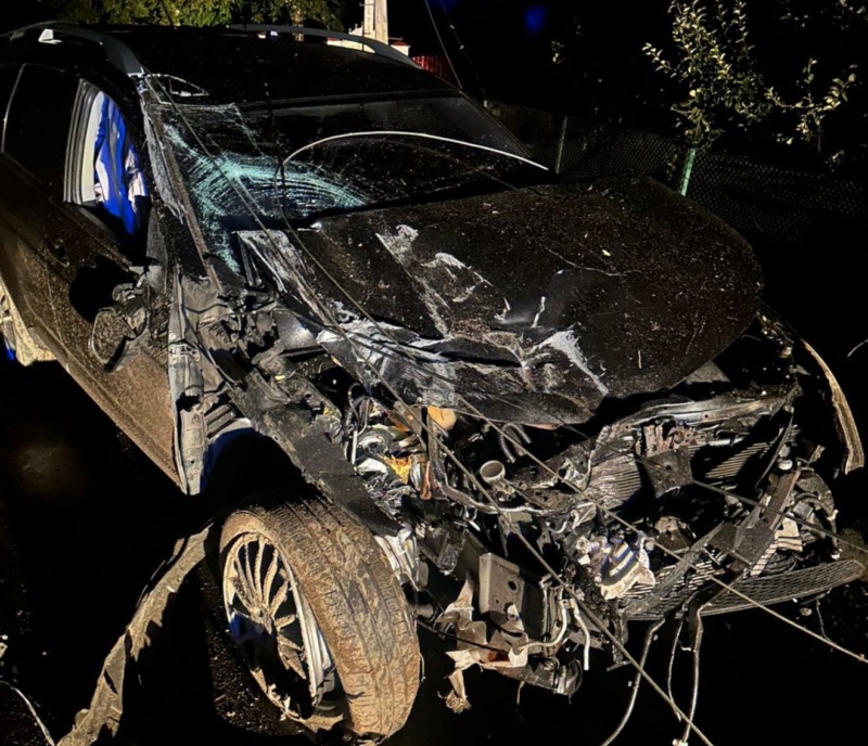У Франківську п’яний водій врізався в стовп