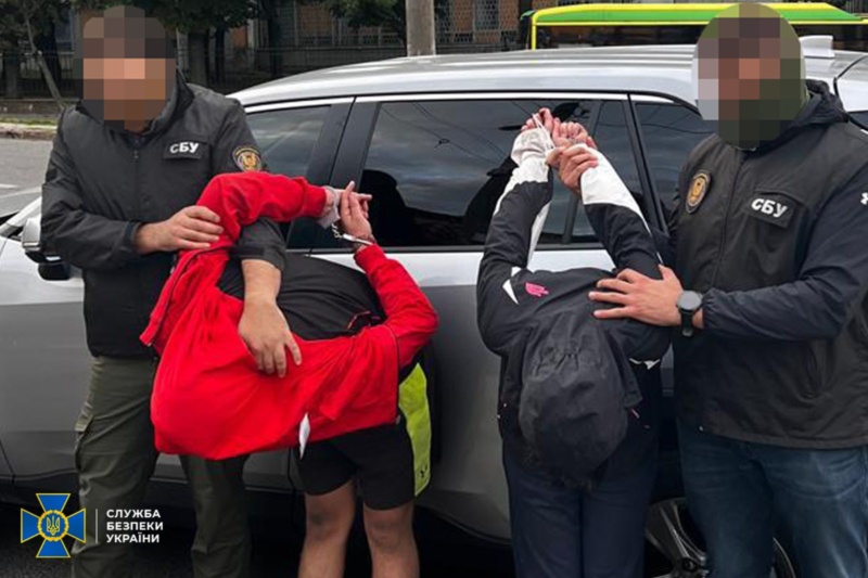 У Львові два підлітки хотіли підірвати автомобіль військового