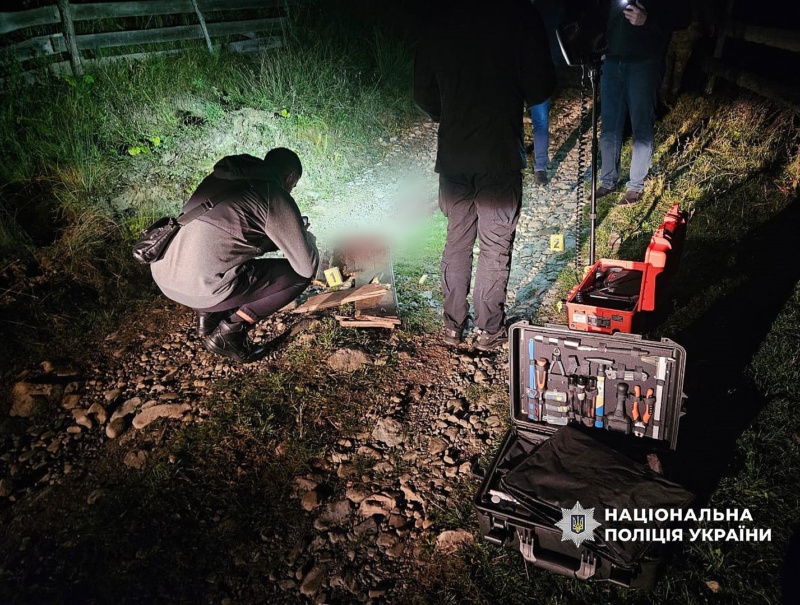 На Верховинщині чоловік через ревнощі сокирою зарубав знайомого