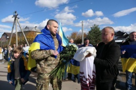 В Перегінську зустріли звільненого з полону військового Михайла Миндюка (ВІДЕО) Миндюк
