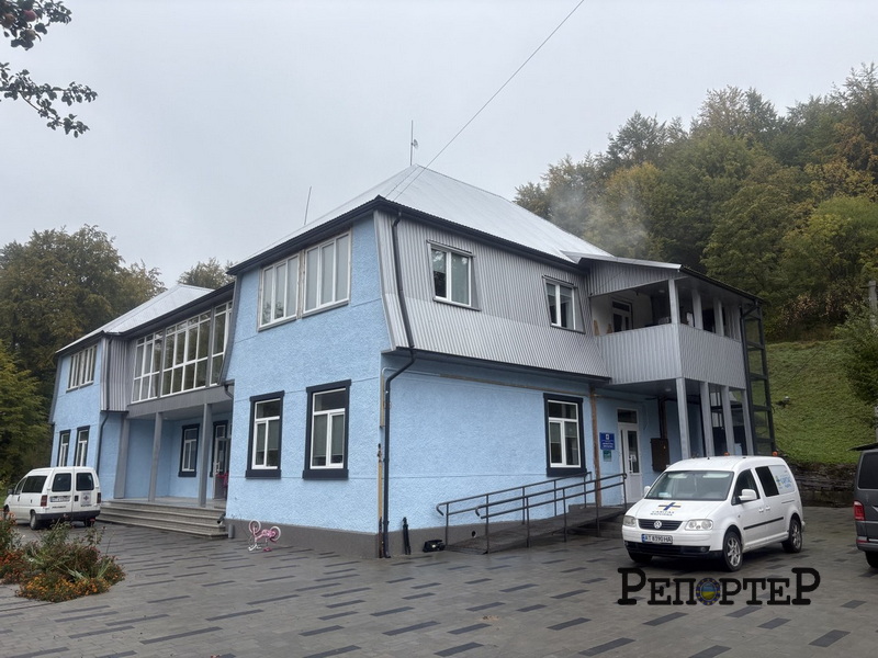 Як прихисток «Карітасу» в селі на Надвірнянщині піклується старенькими з прифронтових територій