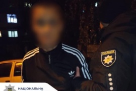 У Франківську п’яний чоловік поранив дружину ножем