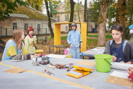 Воркшопи для всіх. У Франківську дорослих та підлітків навчають сучасного мистецтва