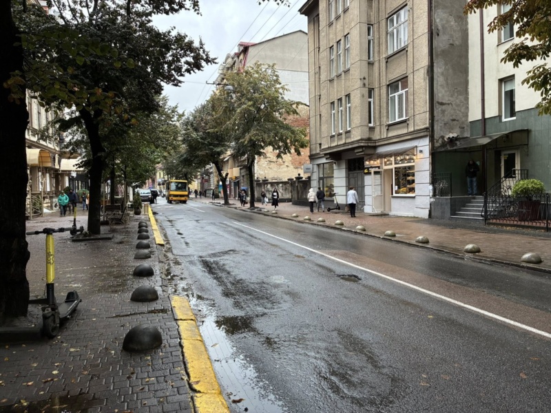 В Івано-Франківську вулицю Січових Стрільців планують зробити повністю односторонньою від вул.Незалежності до вул. Г. Мазепи